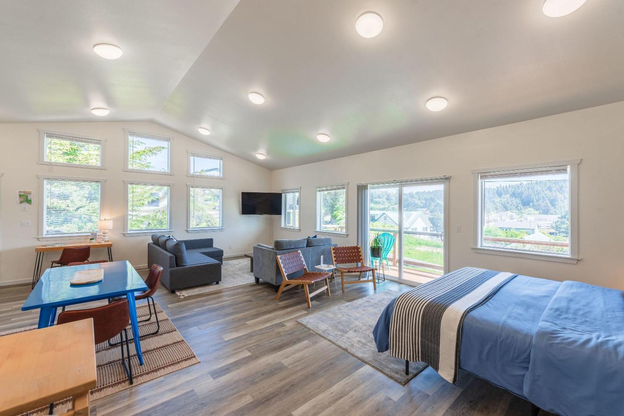 #Stayinmydistrict Oceanview Studio Loft Port Orford Bagian luar foto