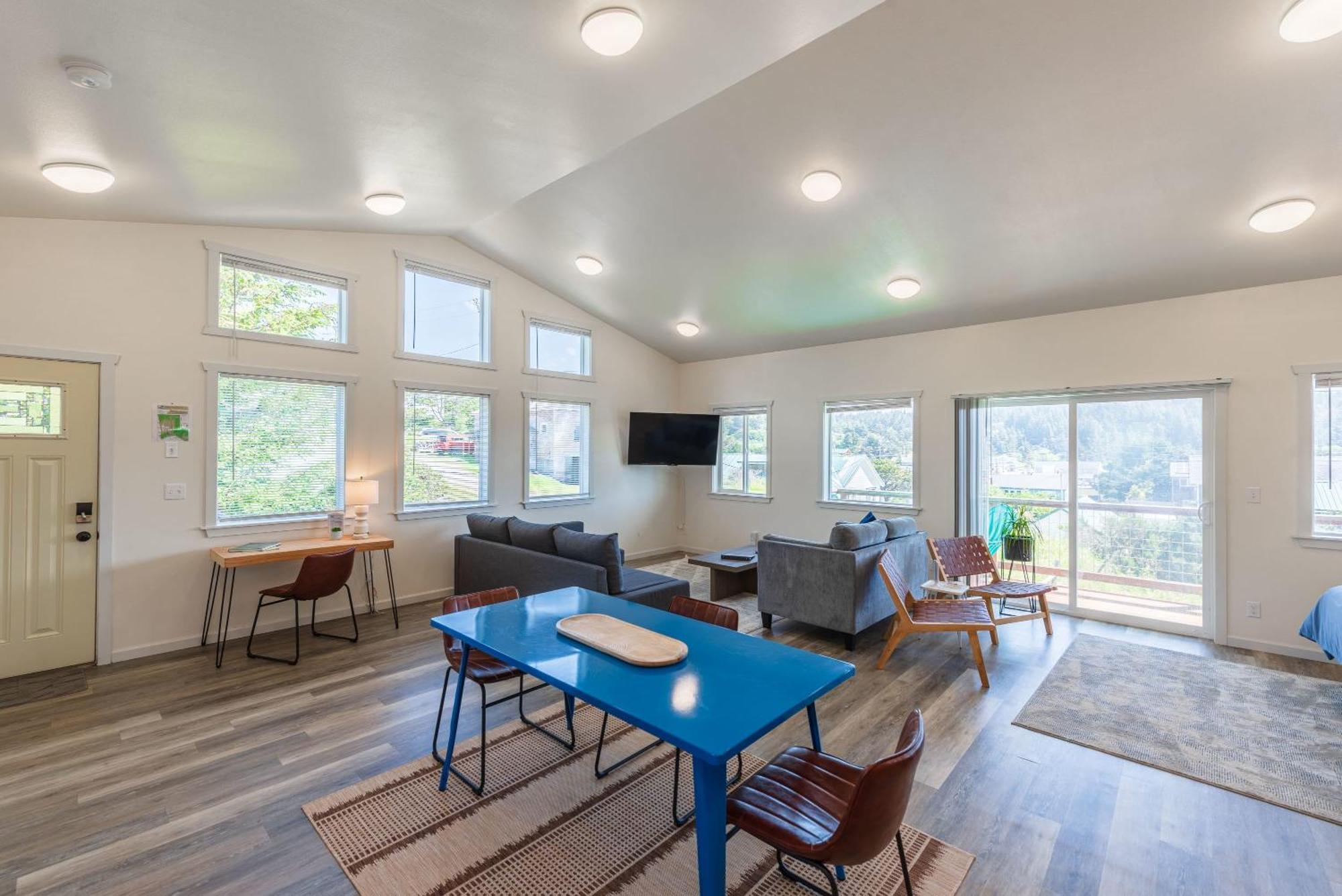 #Stayinmydistrict Oceanview Studio Loft Port Orford Bagian luar foto