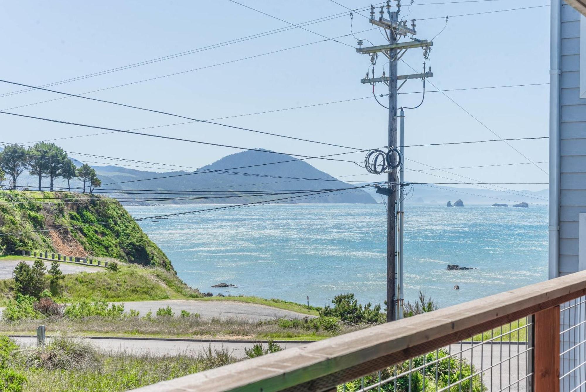 #Stayinmydistrict Oceanview Studio Loft Port Orford Bagian luar foto