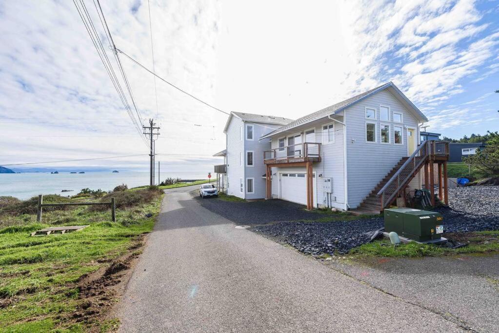 #Stayinmydistrict Oceanview Studio Loft Port Orford Bagian luar foto